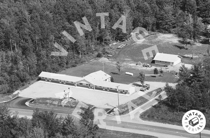 White Star Motel - 1979 Aerial Photo